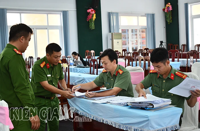 Kiểm tra công tác phòng, chống tội phạm, chuyển hóa địa bàn trọng điểm ở huyện An Biên